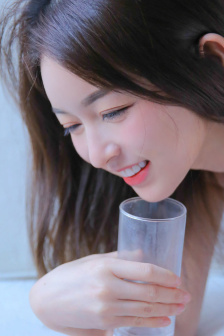 朱艺彬年轻的姐夫